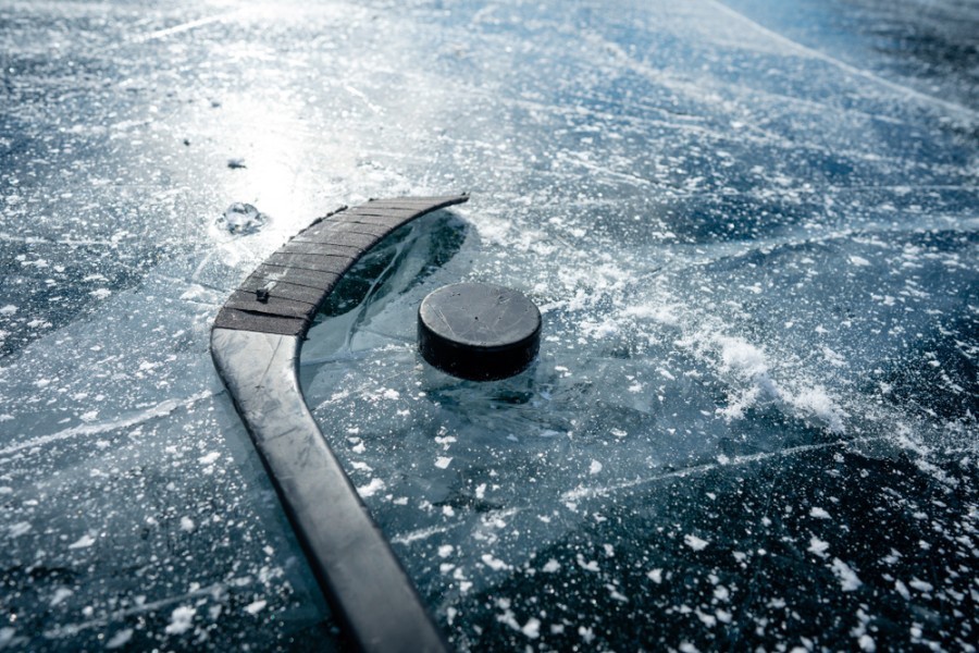 Combien de périodes compose un match de hockey sur glace ?